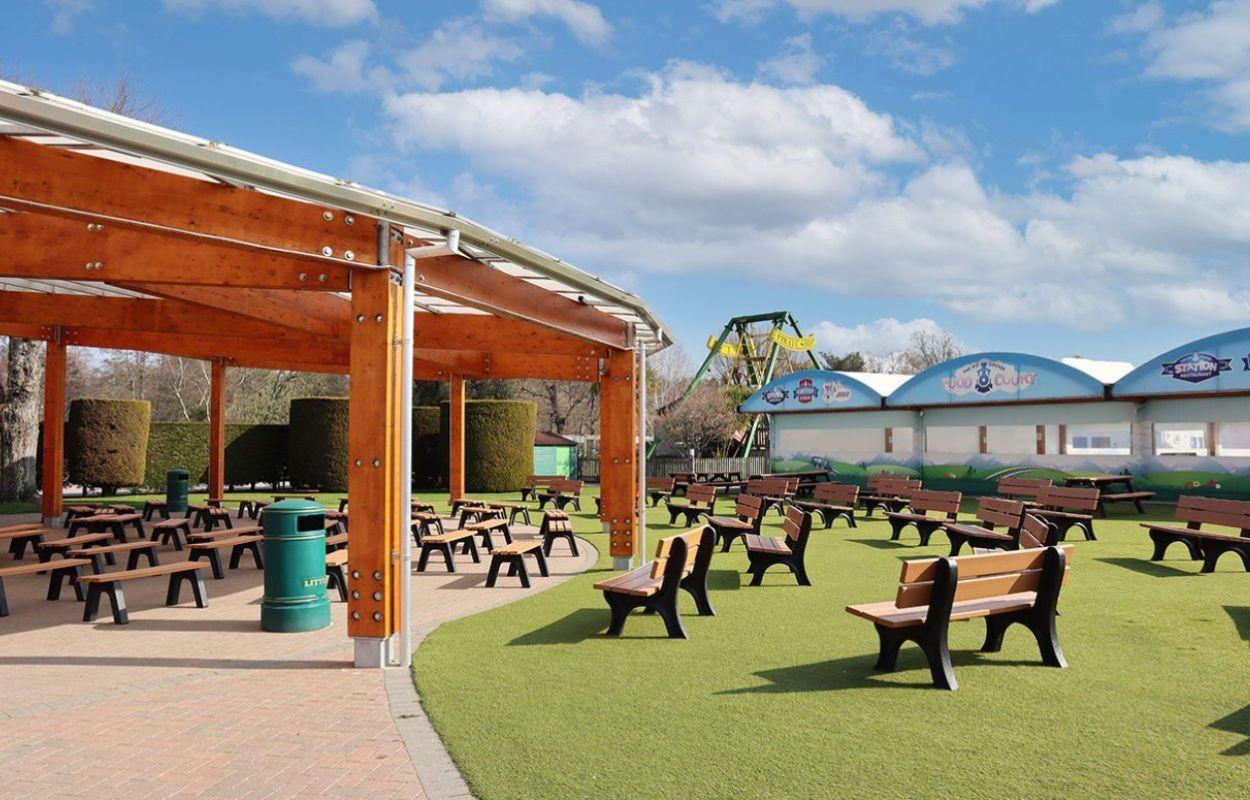 Paultons Park showstand canopy